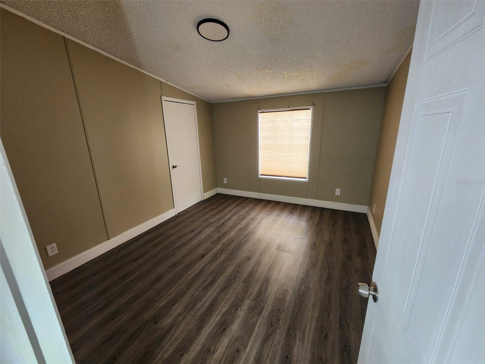 Image 19 of 34 For 9653 4th Avenue