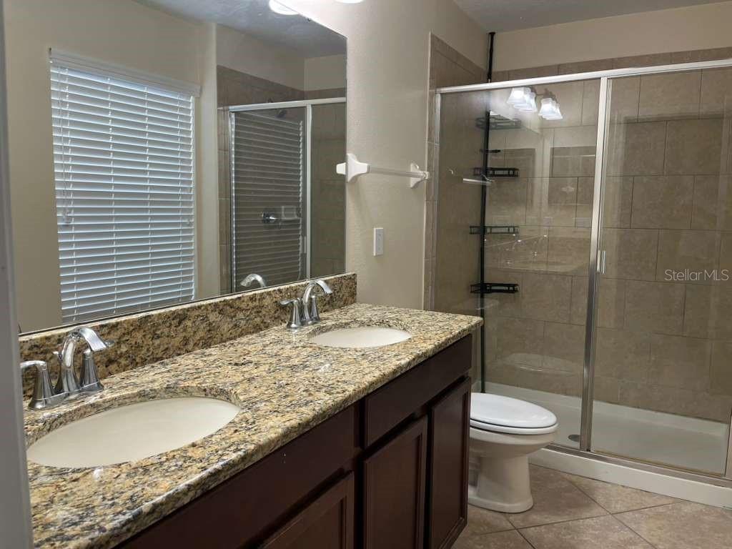 Image 11 of 20 For 12825 Gracehill Lane