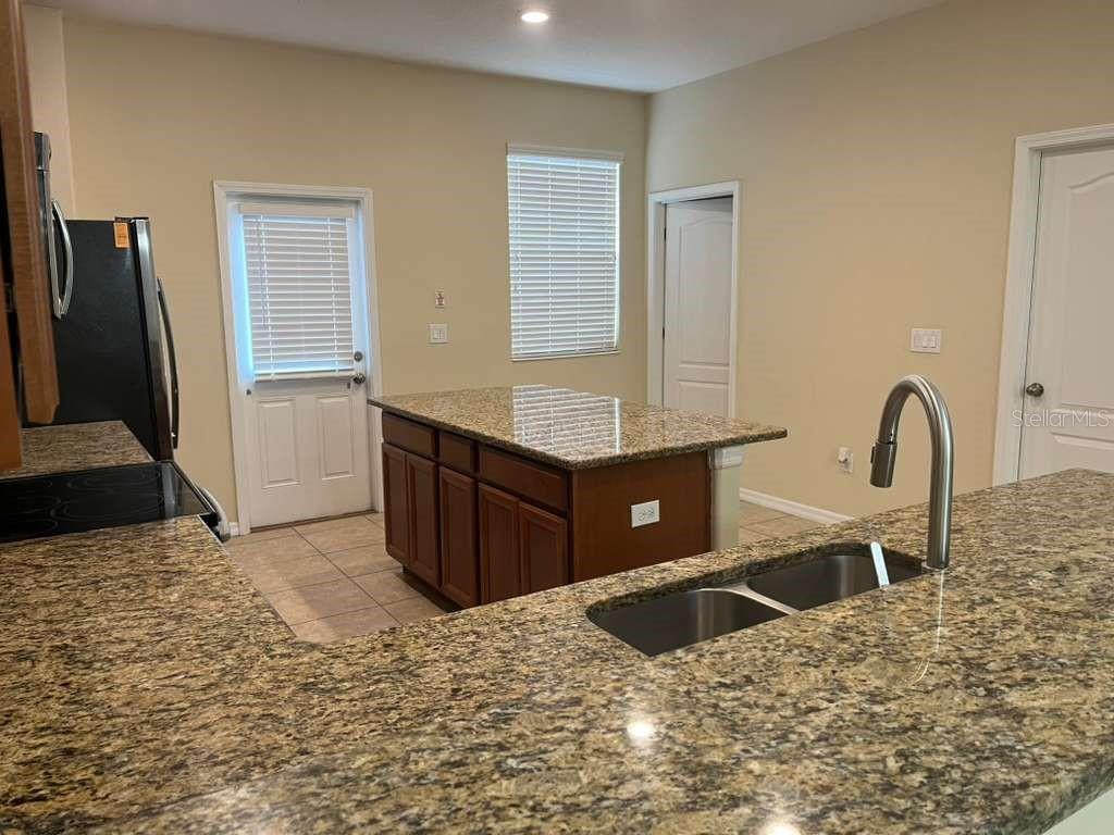Image 5 of 20 For 12825 Gracehill Lane