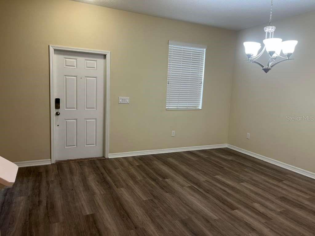 Image 7 of 20 For 12825 Gracehill Lane