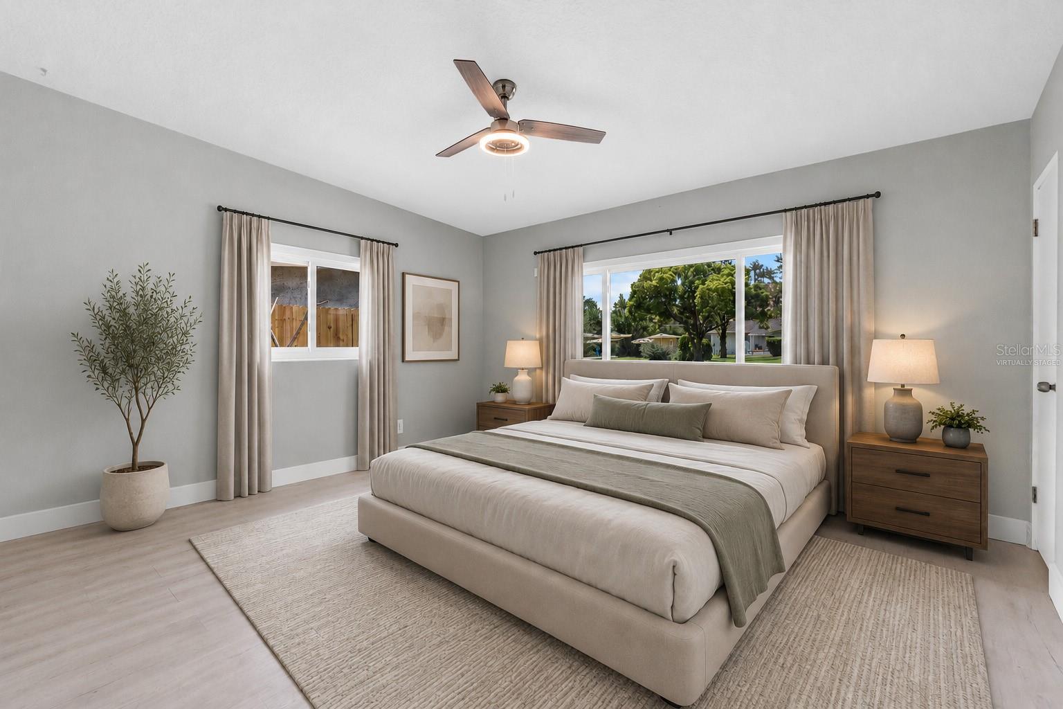 Image 16 of 39 For 2215 Woodcrest Drive