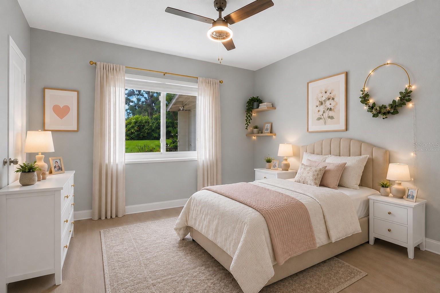 Image 21 of 39 For 2215 Woodcrest Drive