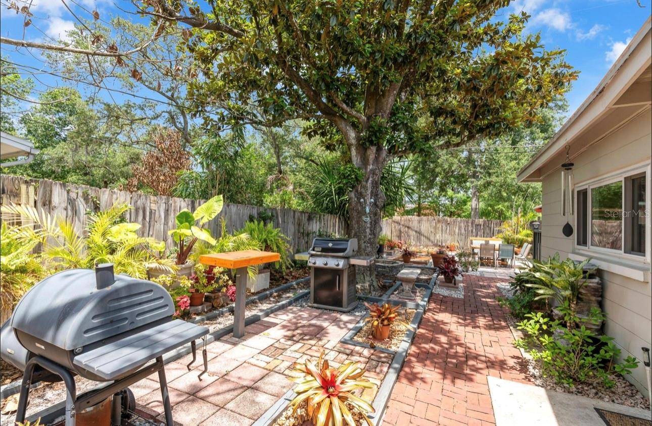 Image 37 of 39 For 2215 Woodcrest Drive