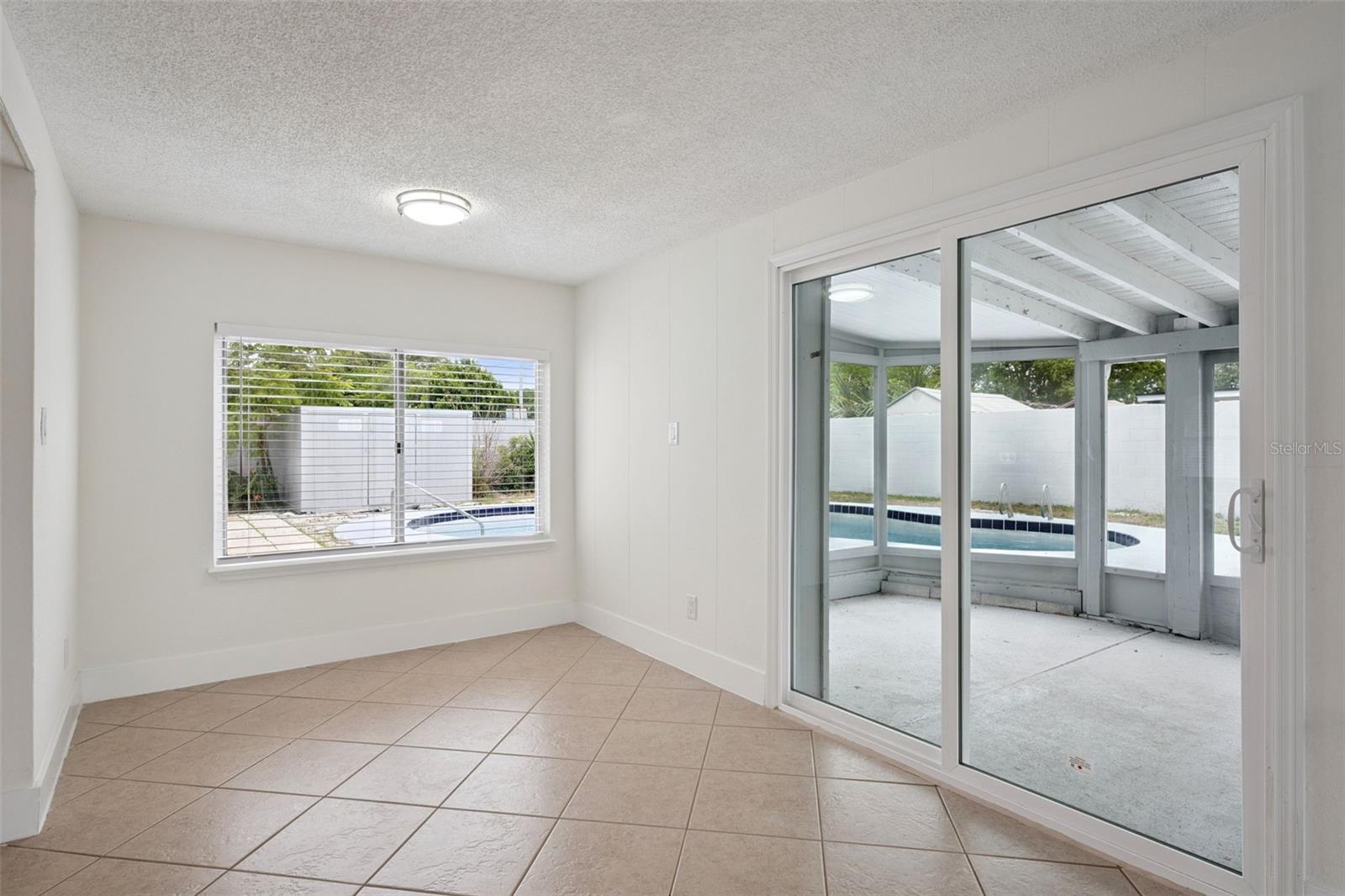 Image 14 of 42 For 7019 Alvina Way