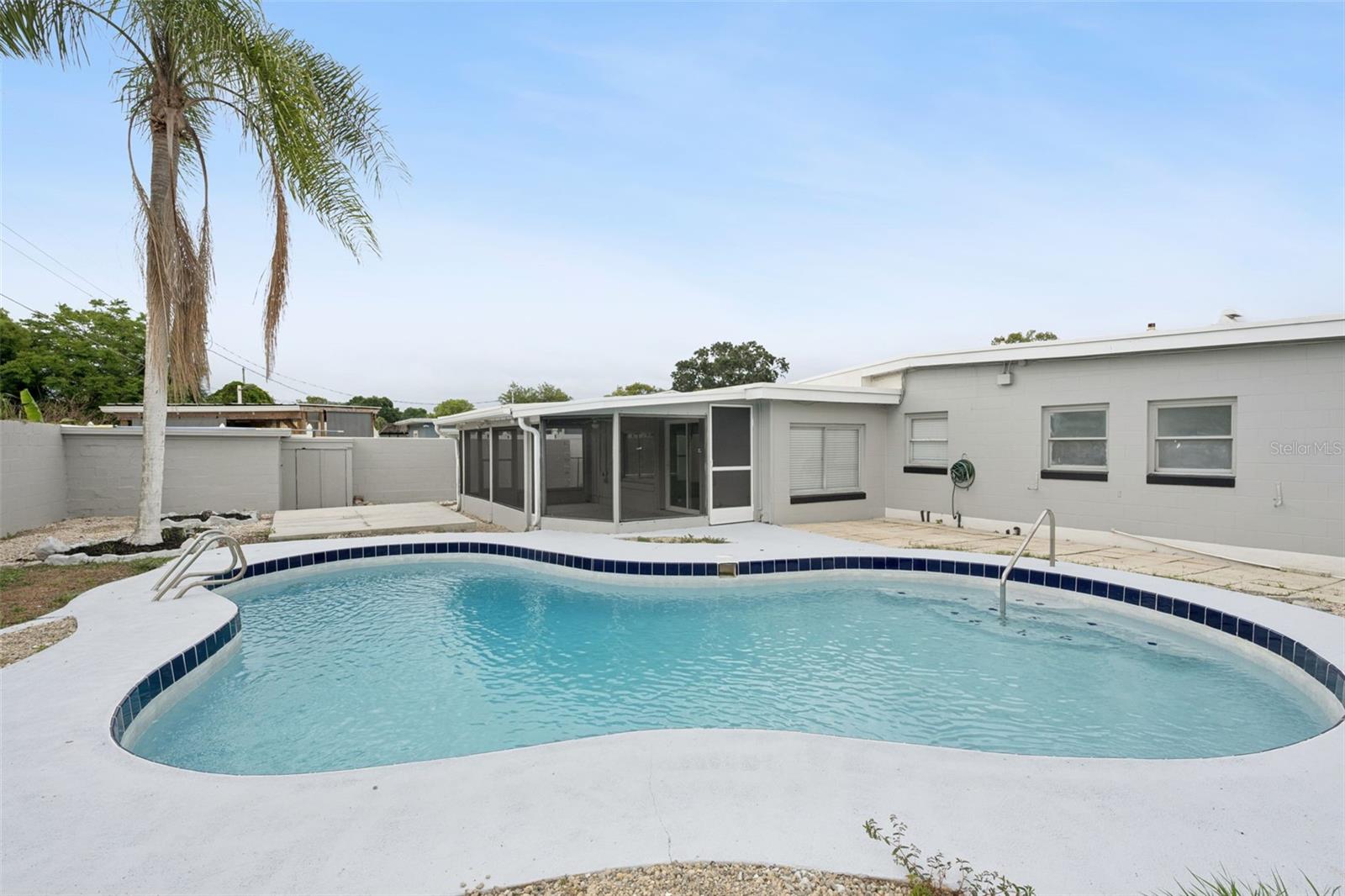 Image 41 of 42 For 7019 Alvina Way