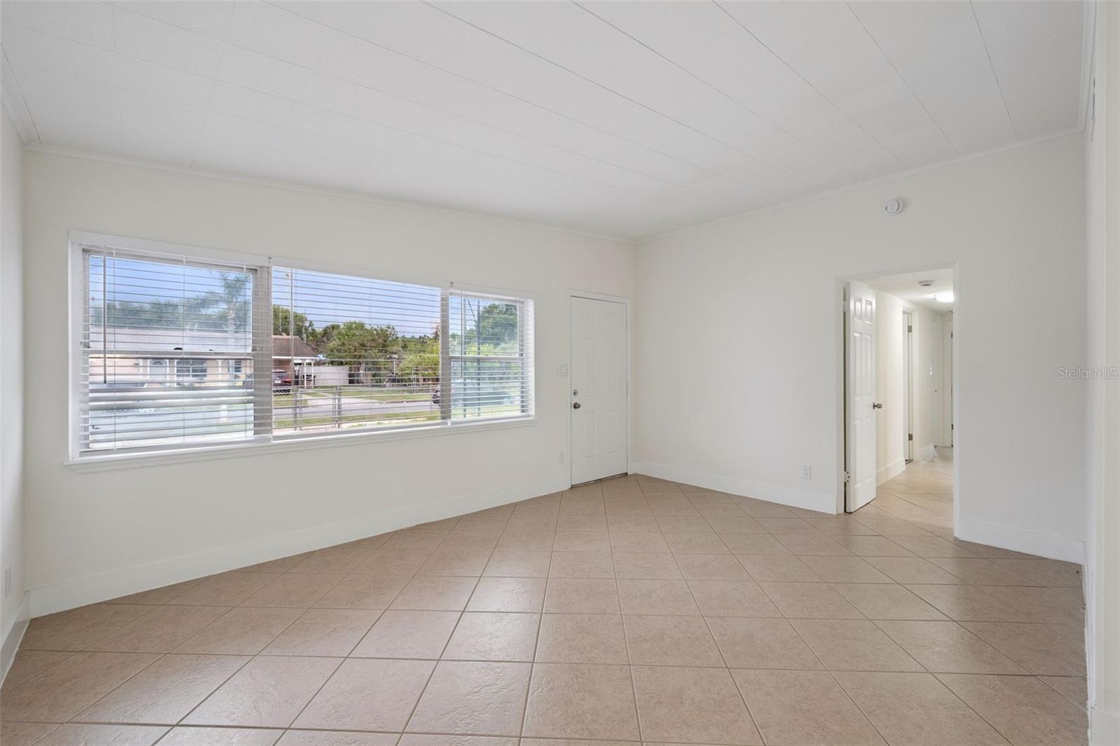 Image 7 of 42 For 7019 Alvina Way