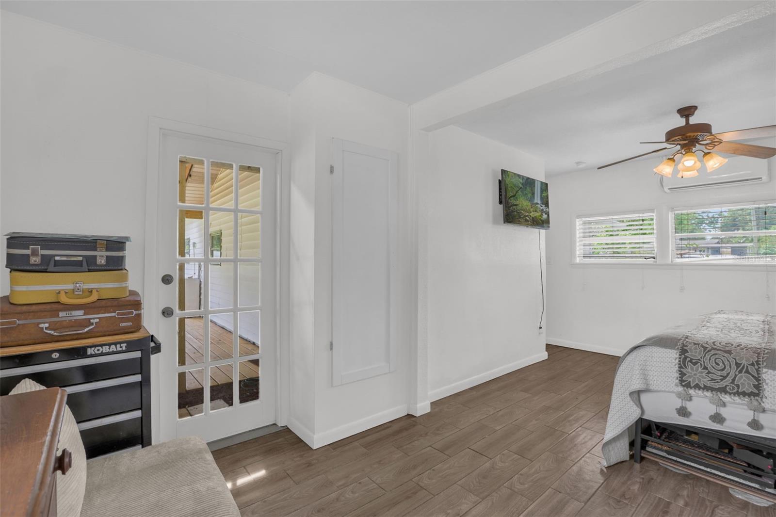 Image 12 of 17 For 809 Grandview Avenue