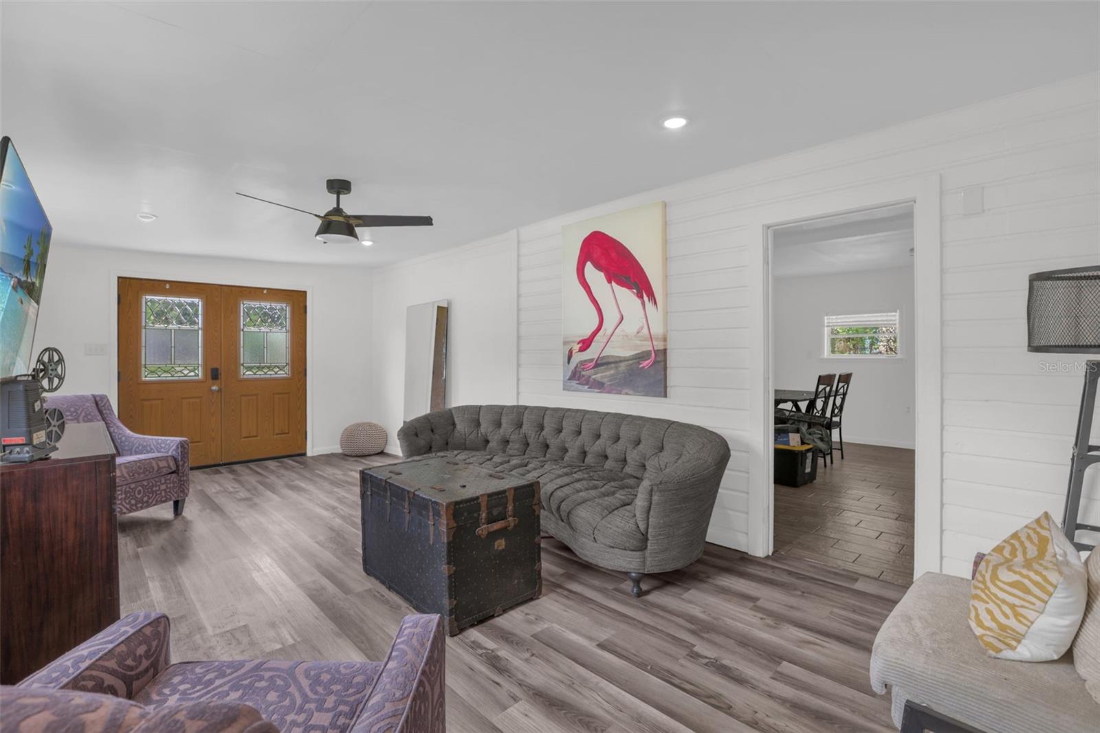 Image 3 of 17 For 809 Grandview Avenue