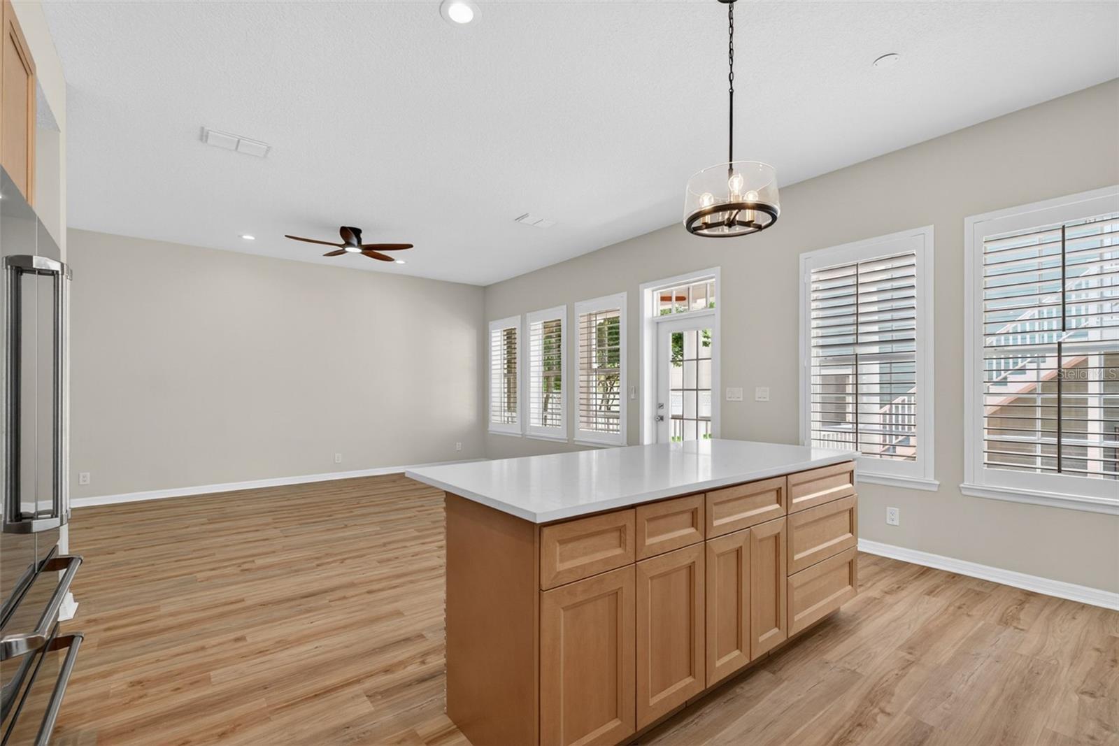 Image 27 of 99 For 506 Greenbrier Avenue