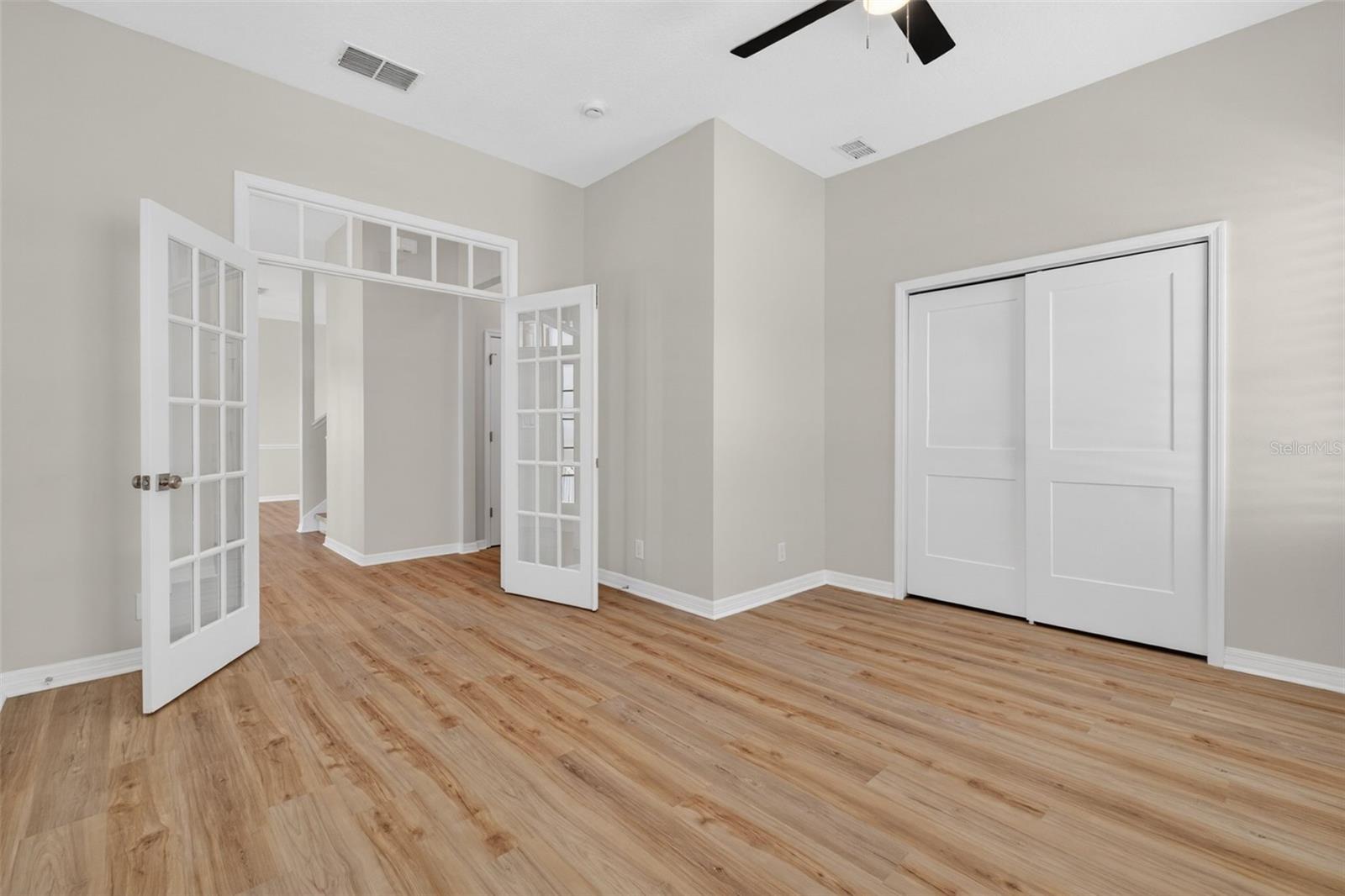 Image 30 of 99 For 506 Greenbrier Avenue