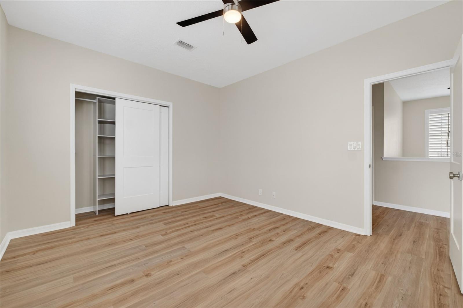 Image 41 of 99 For 506 Greenbrier Avenue