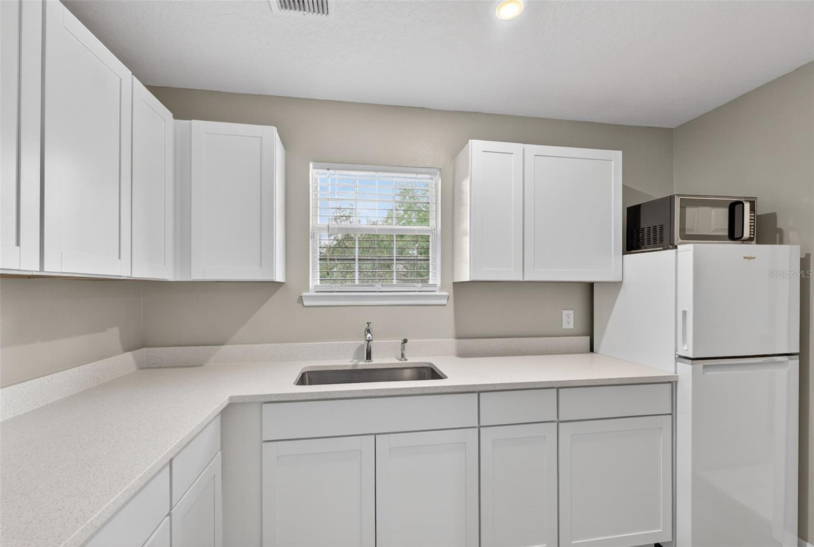 Image 72 of 99 For 506 Greenbrier Avenue