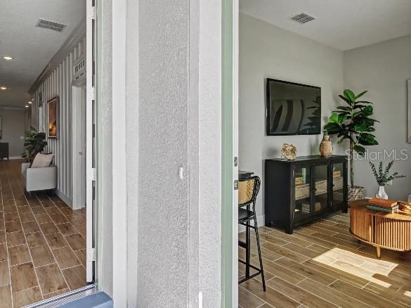 Image 30 of 37 For 629 Broadoak Drive