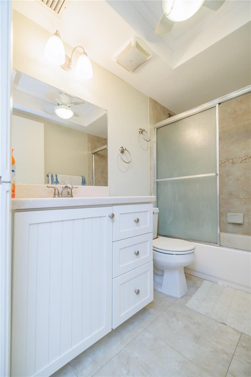 Image 17 of 30 For 2100 Atlantic Avenue 201