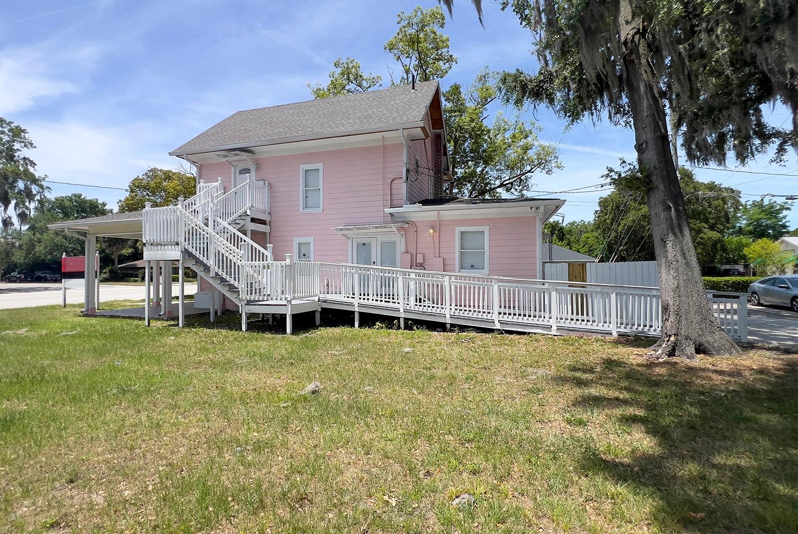 Image 10 of 66 For 821 Emmett Street