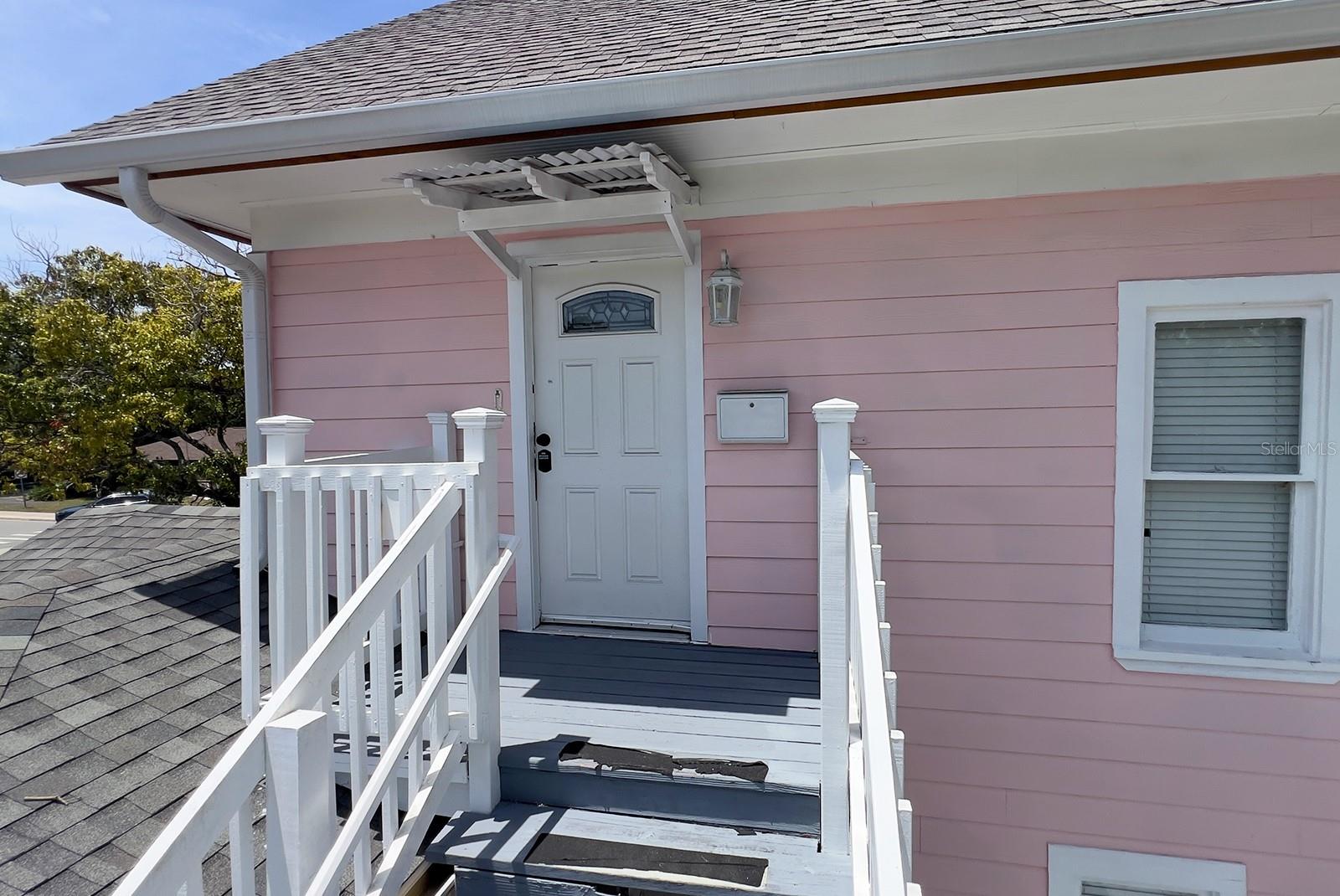 Image 20 of 66 For 821 Emmett Street