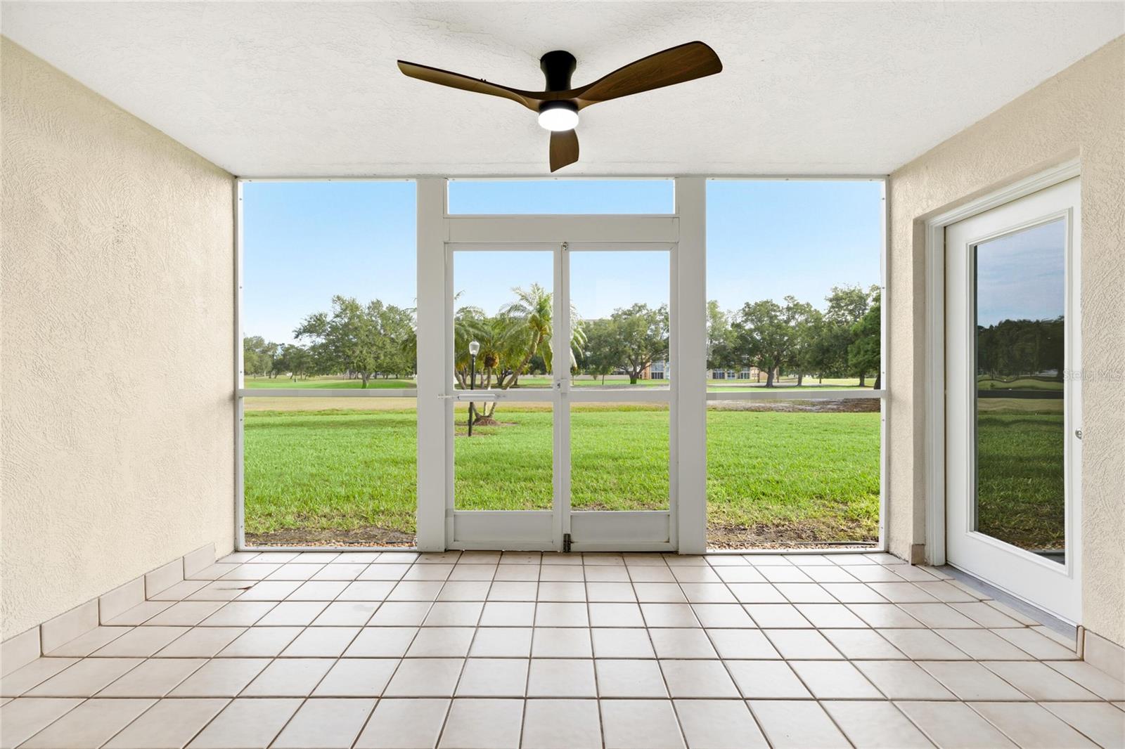 Image 22 of 29 For 4550 Pinebrook  106