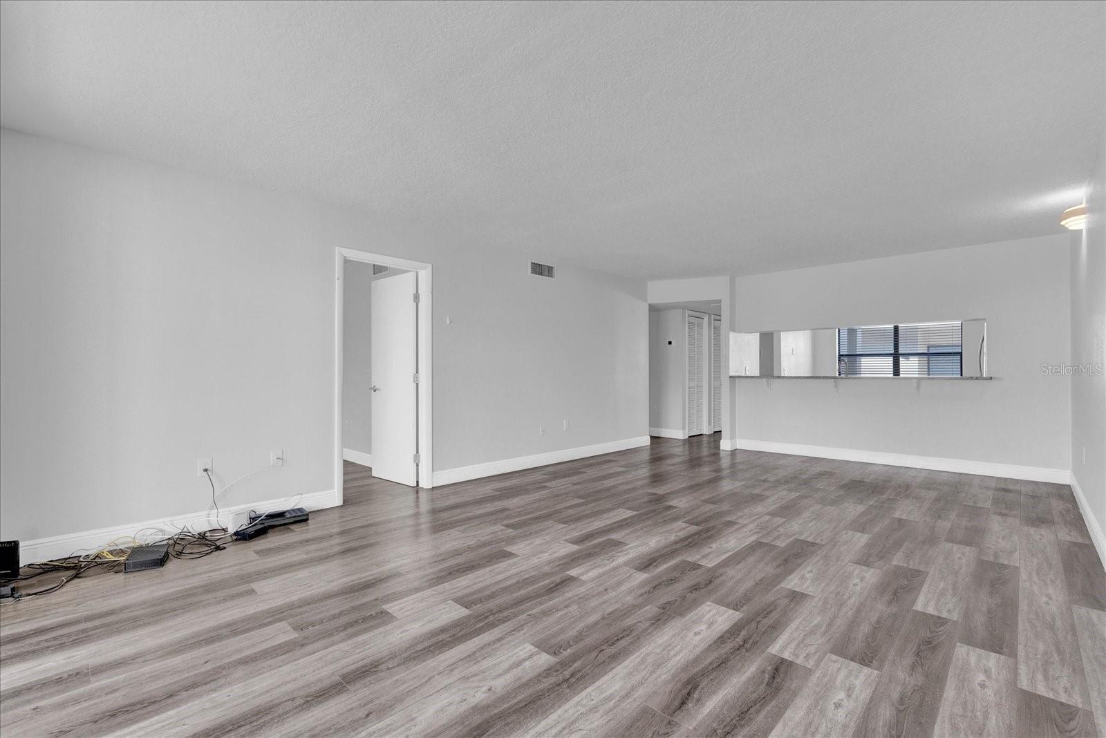 Image 6 of 24 For 2150 Atlantic Street 413