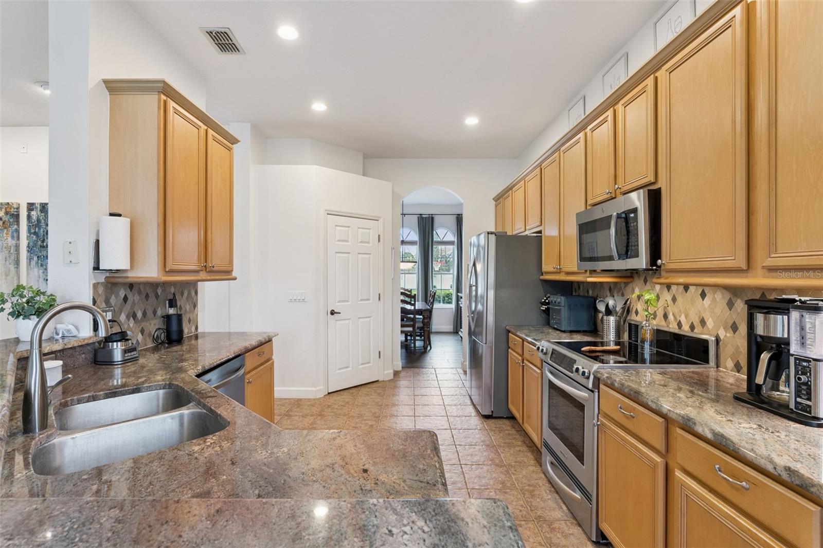 Image 16 of 65 For 6506 Franconia Drive