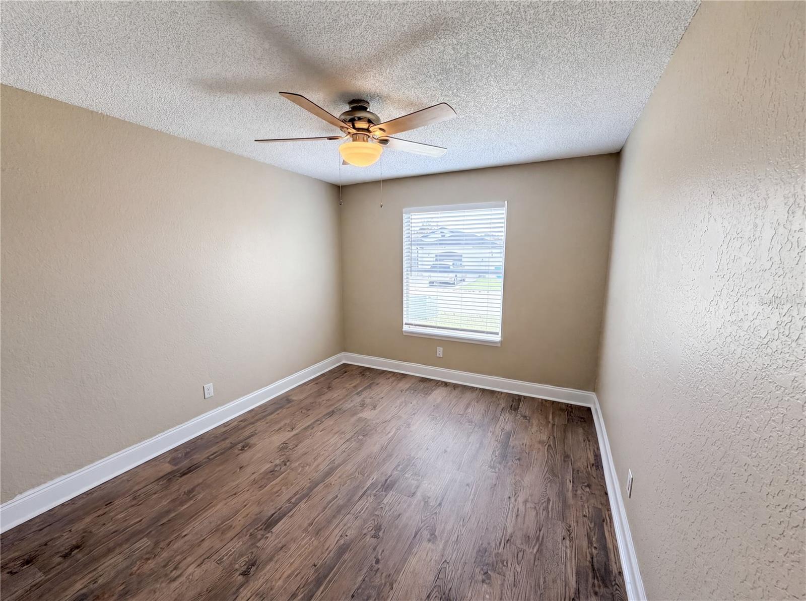 Image 14 of 25 For 5447 Blueberry Drive