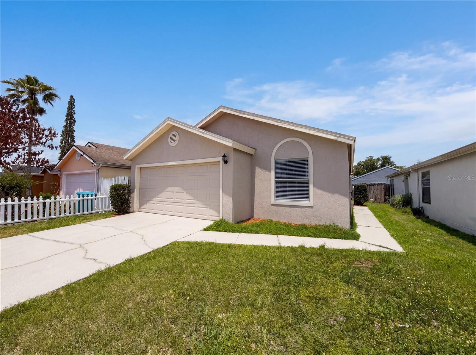 Image 21 of 25 For 5447 Blueberry Drive