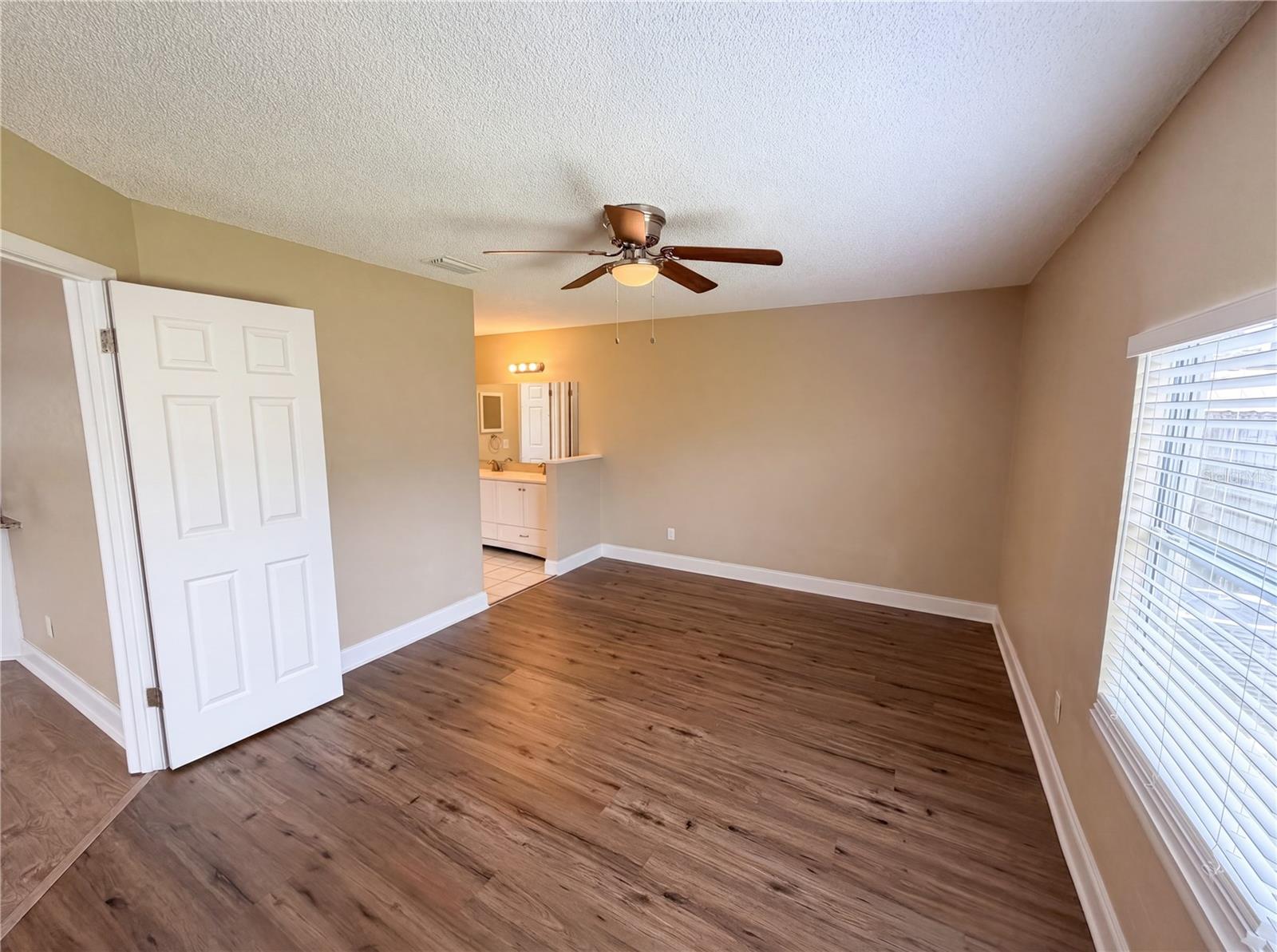Image 4 of 25 For 5447 Blueberry Drive