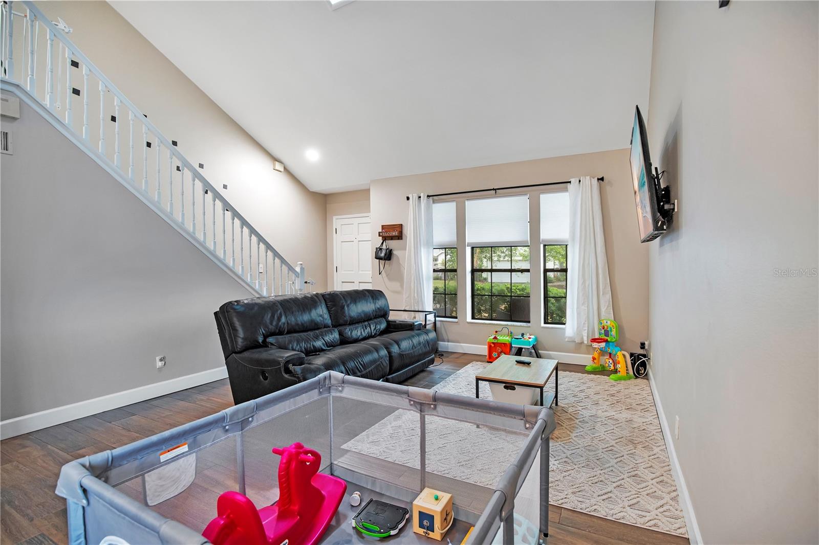 Image 9 of 38 For 751 Birgham Place