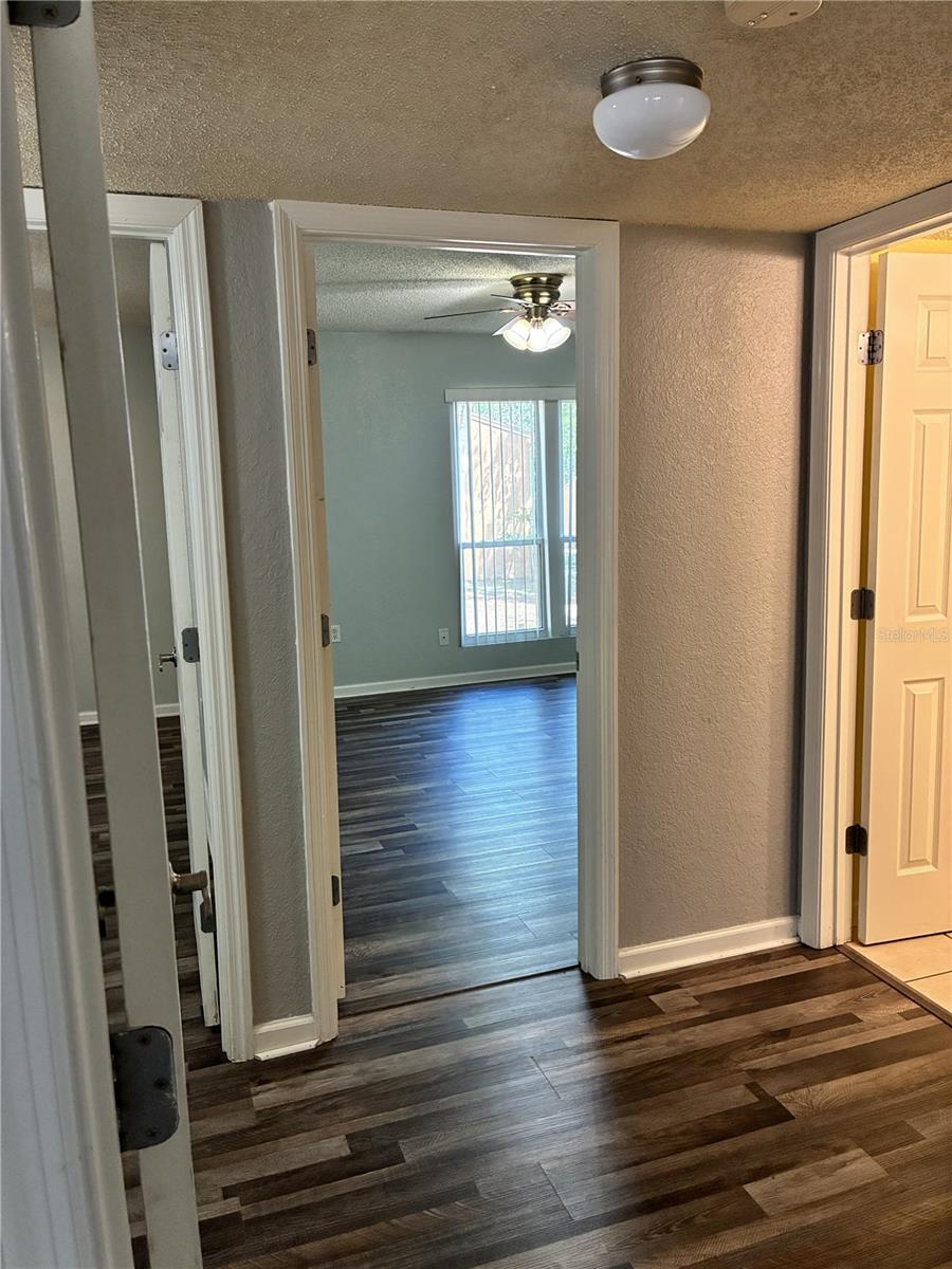 Image 11 of 25 For 1810 23rd Boulevard 180