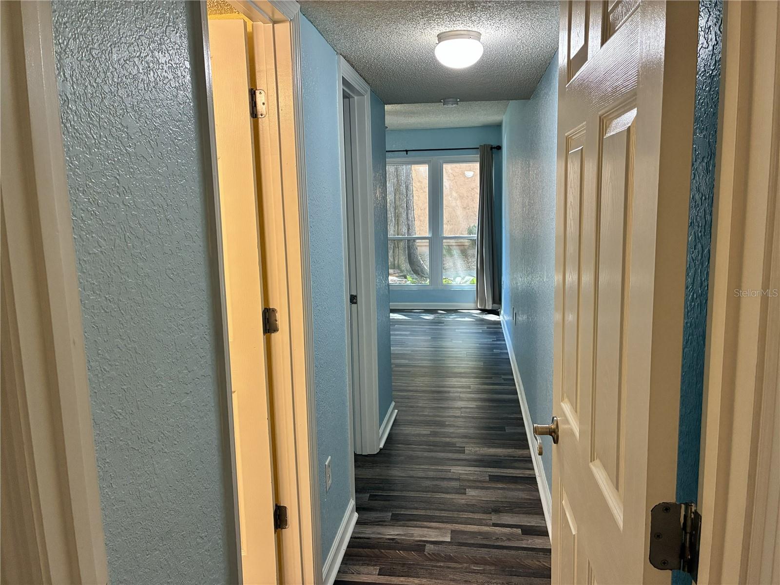 Image 12 of 25 For 1810 23rd Boulevard 180