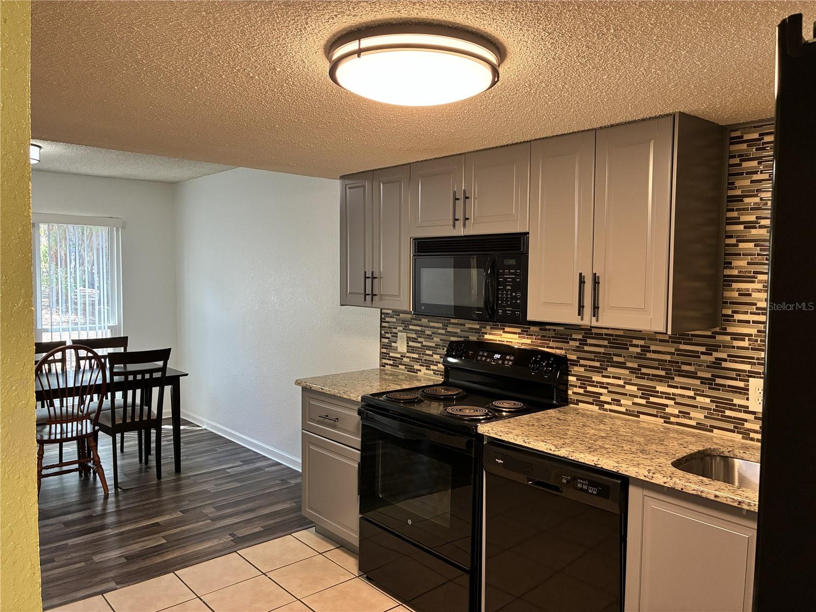 Image 15 of 25 For 1810 23rd Boulevard 180