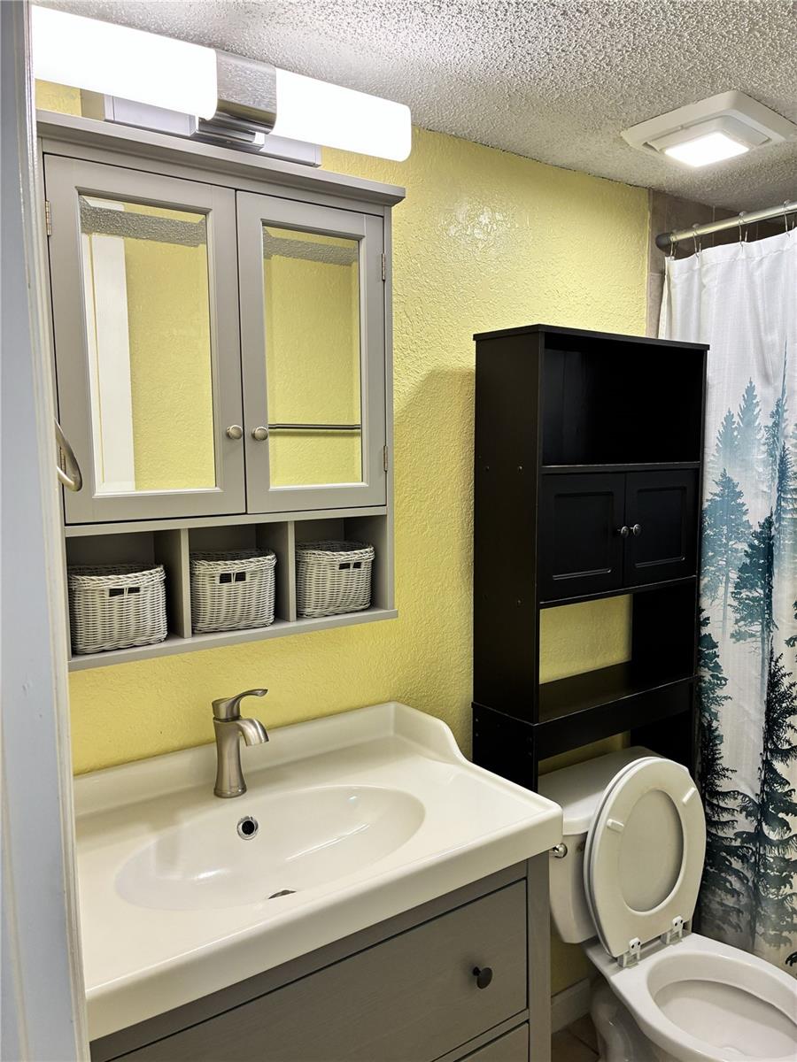 Image 3 of 25 For 1810 23rd Boulevard 180