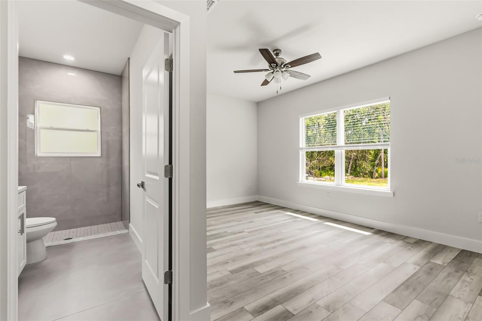 Image 15 of 32 For 16015 29th Court Road 1
