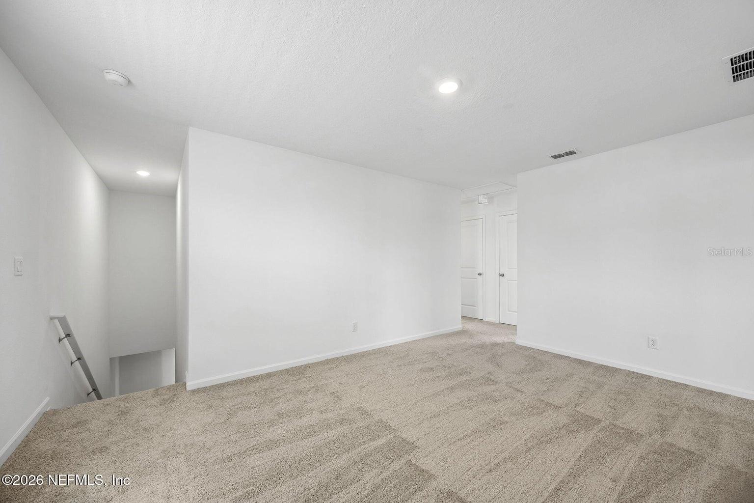 Listing photo id 16 for 3460 Mildred Way