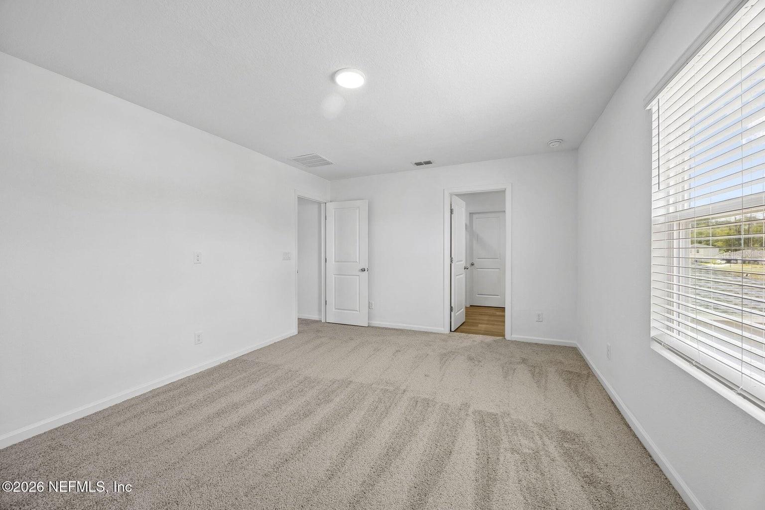 Listing photo id 20 for 3460 Mildred Way