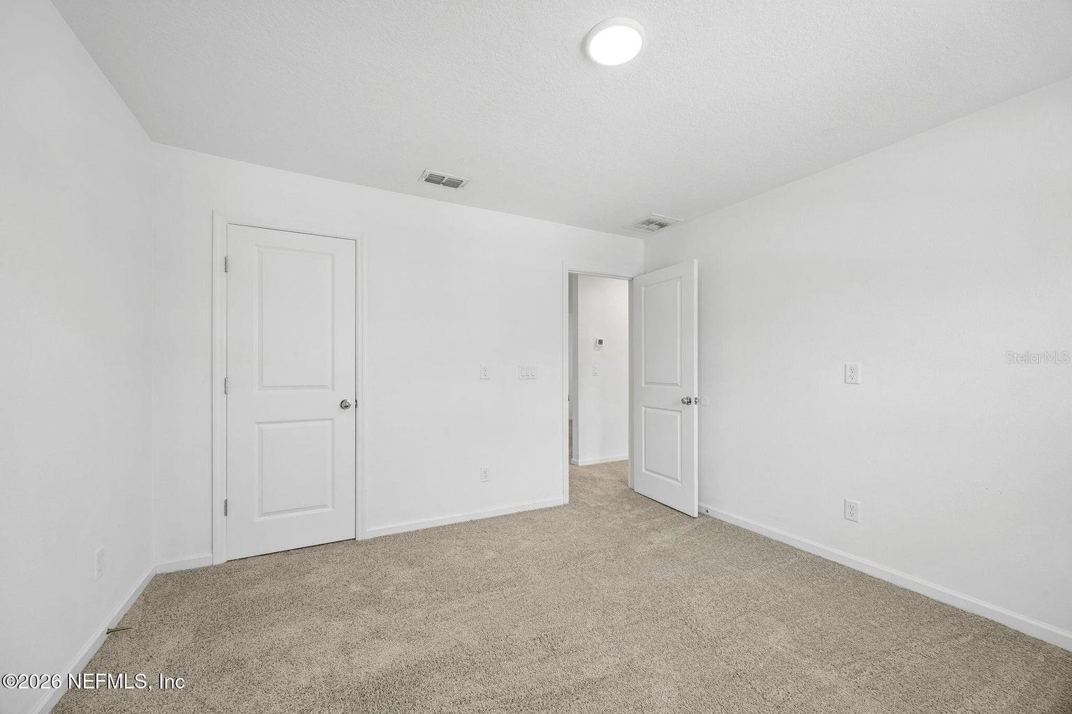Listing photo id 26 for 3460 Mildred Way