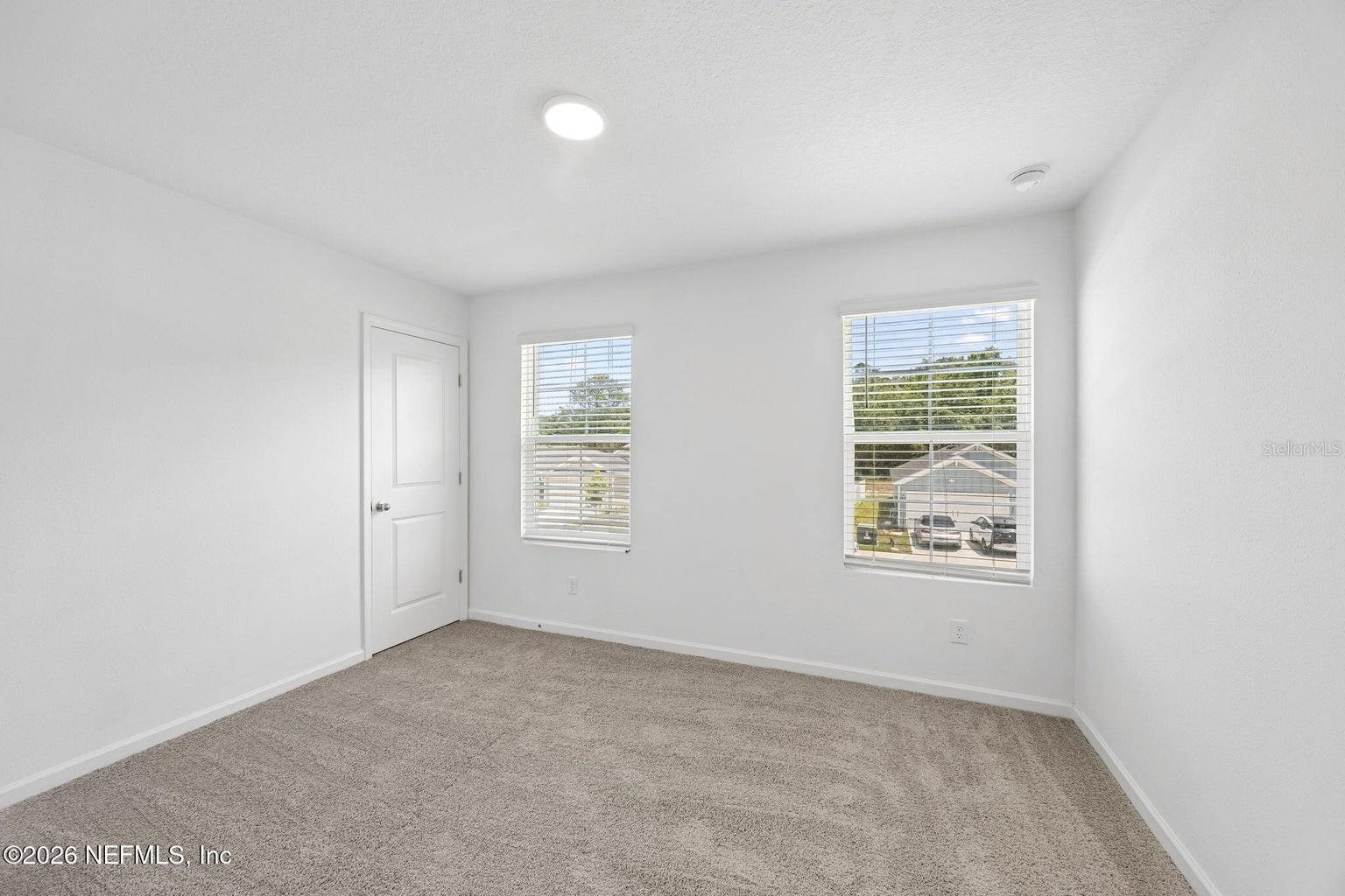 Listing photo id 28 for 3460 Mildred Way