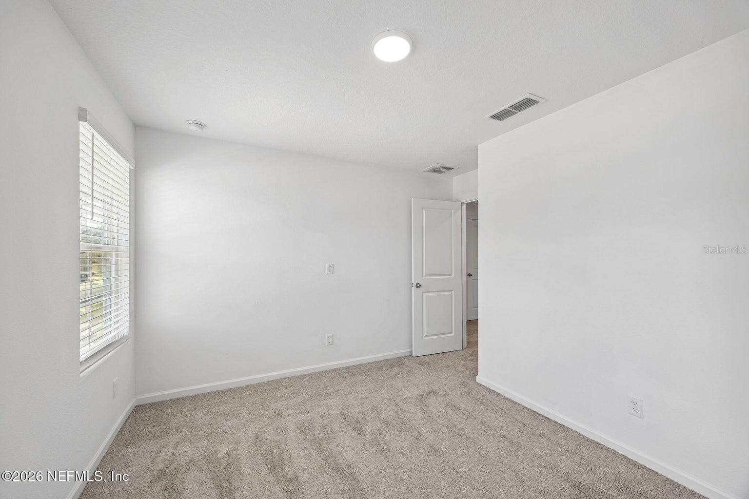 Listing photo id 29 for 3460 Mildred Way