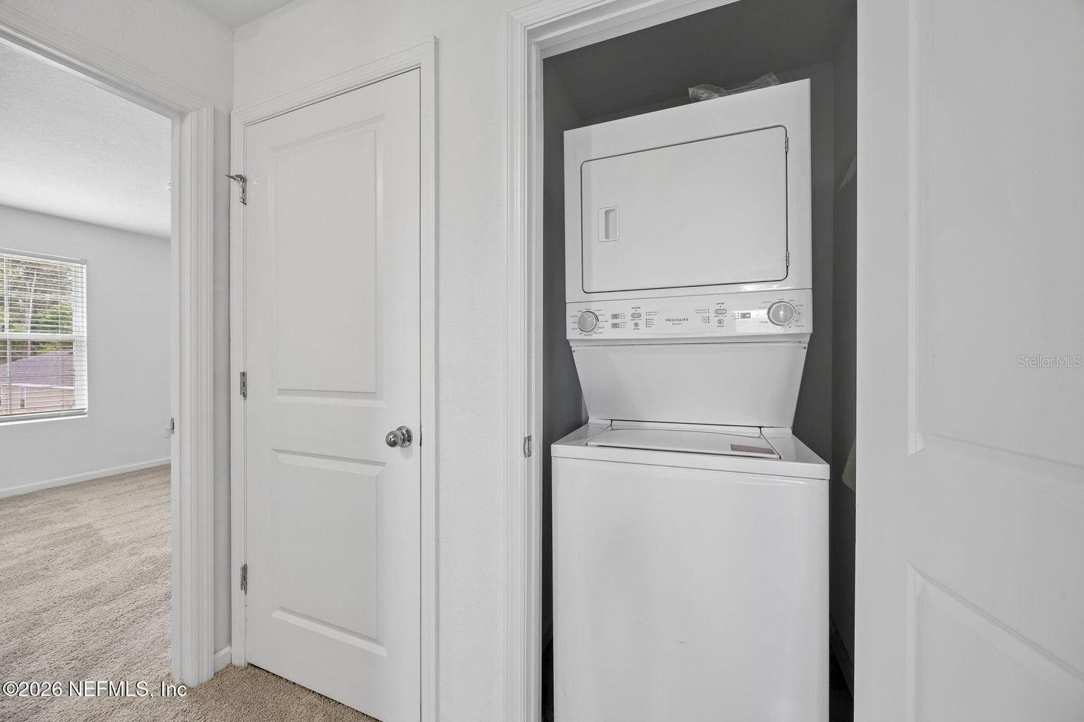 Listing photo id 30 for 3460 Mildred Way