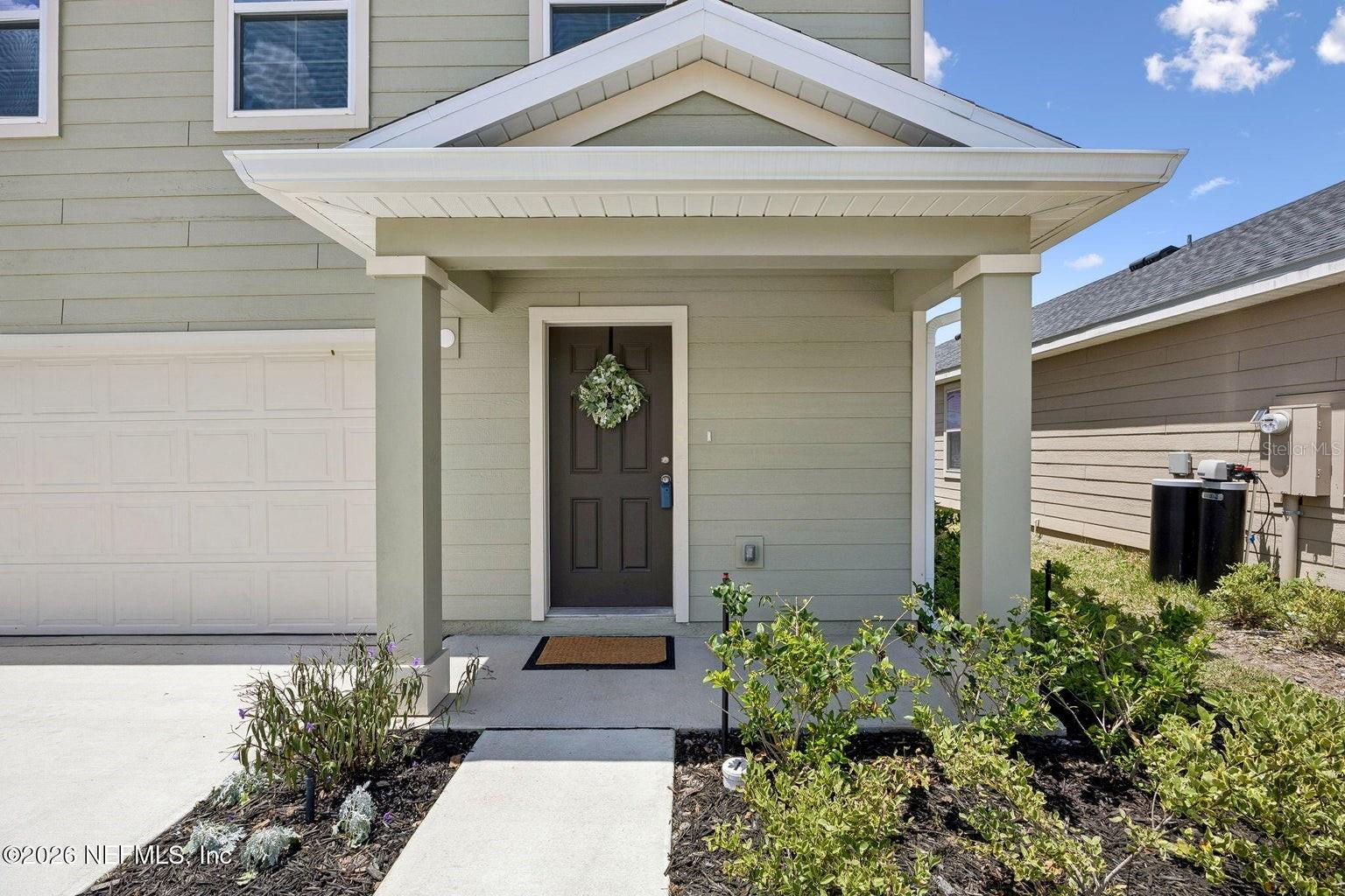 Listing photo id 2 for 3460 Mildred Way