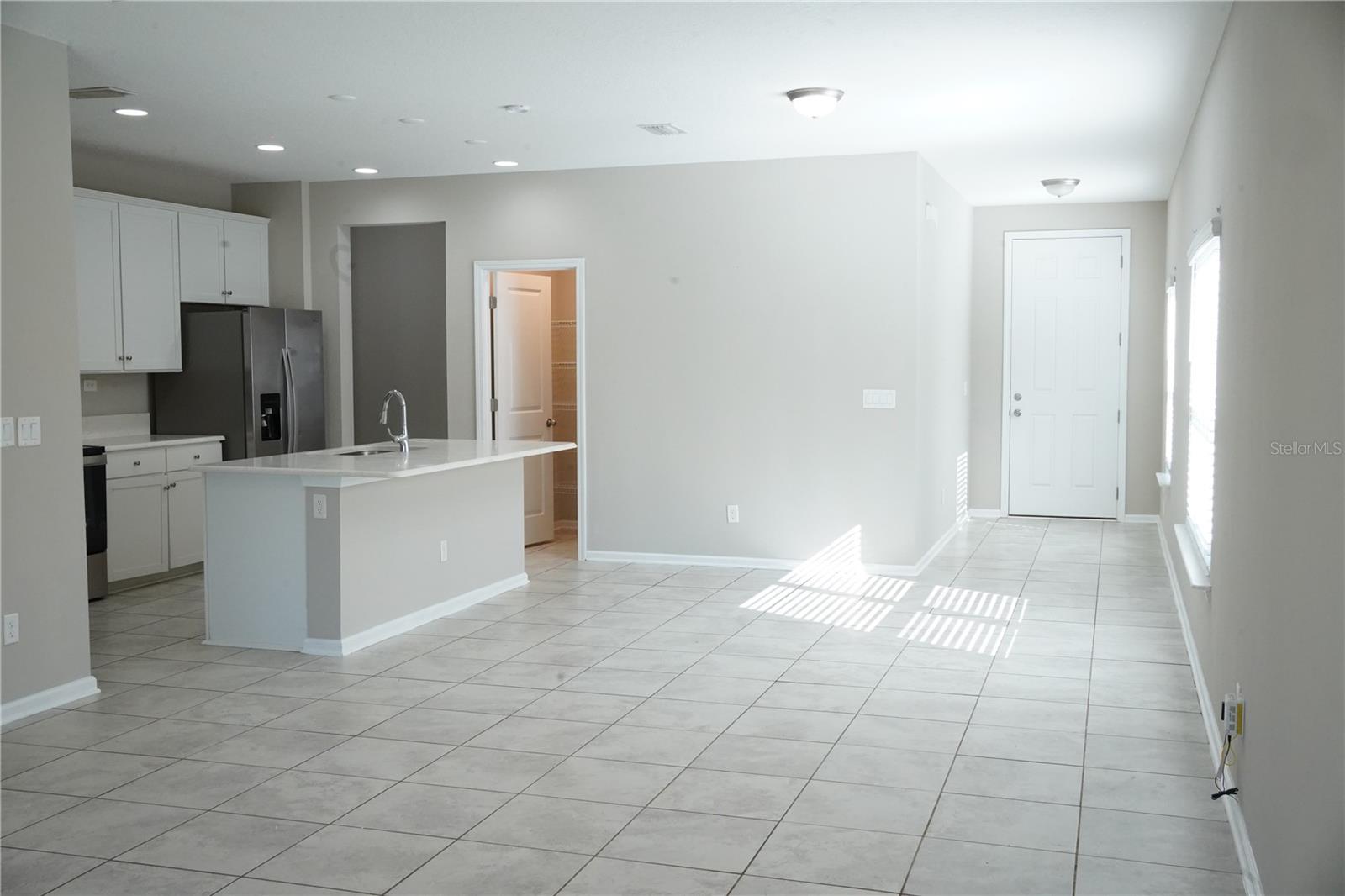 Image 18 of 83 For 855 Sycamore Way