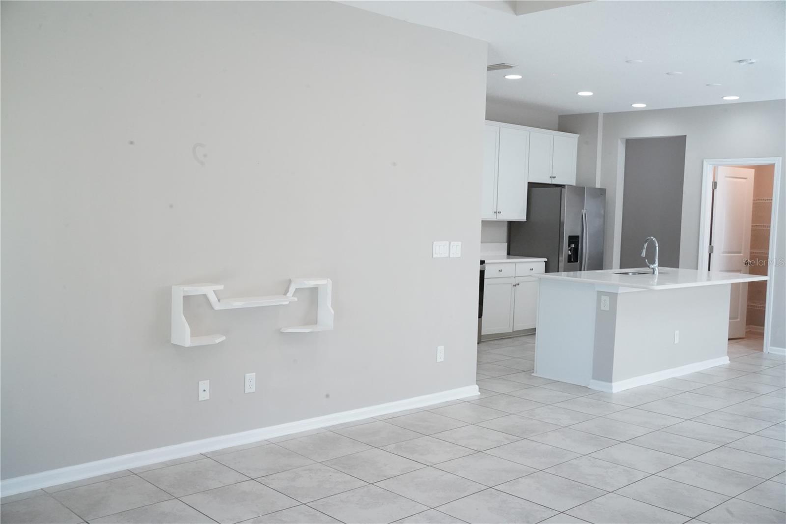 Image 20 of 83 For 855 Sycamore Way