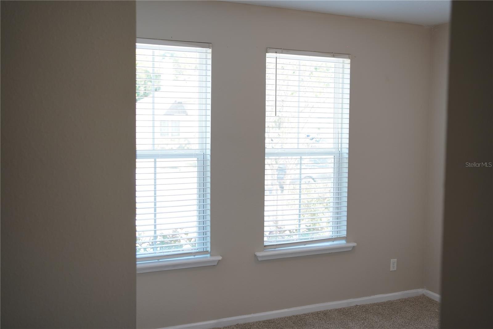 Image 38 of 83 For 855 Sycamore Way