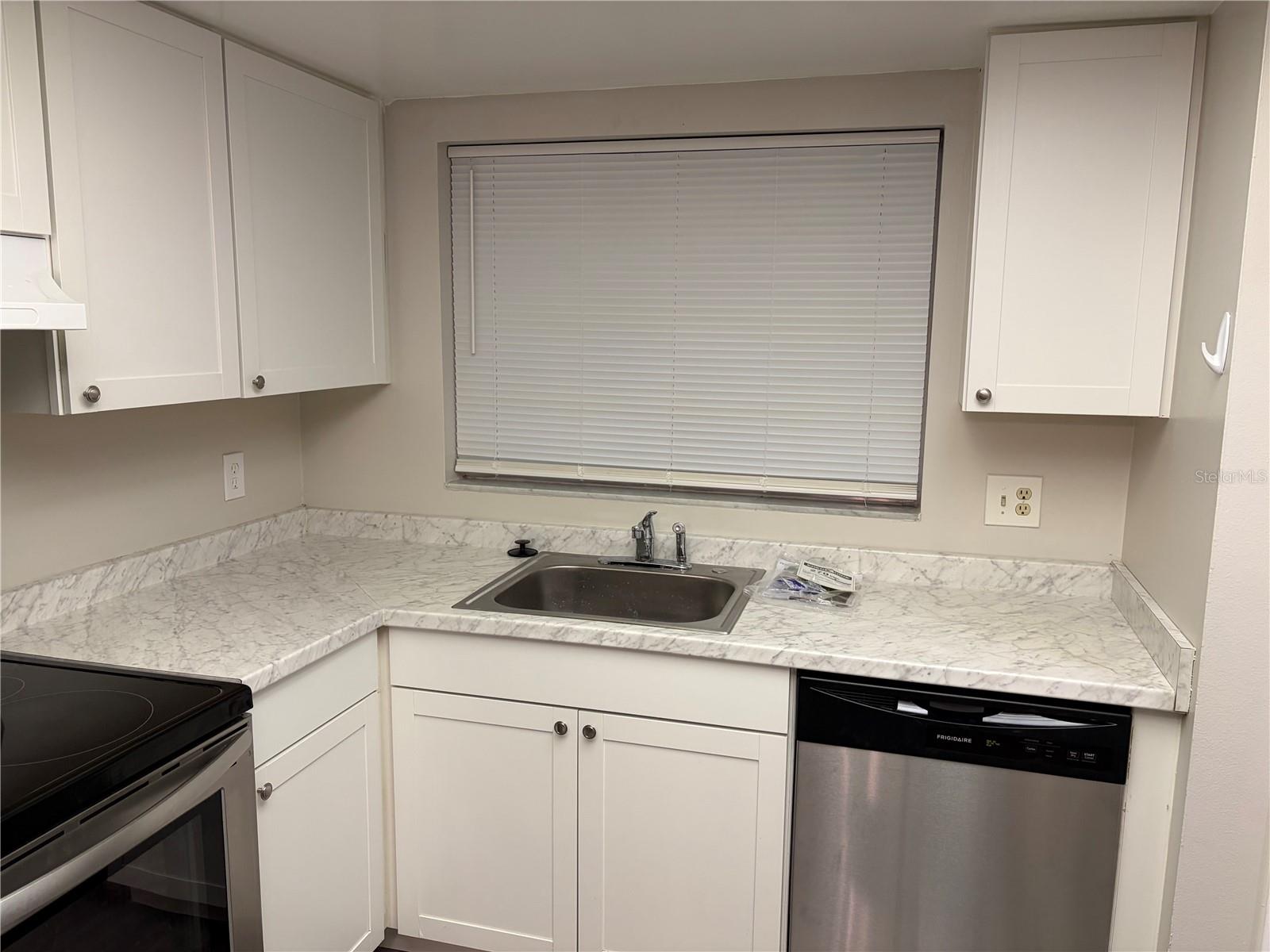 Image 4 of 16 For 7081 Balboa Drive 7081