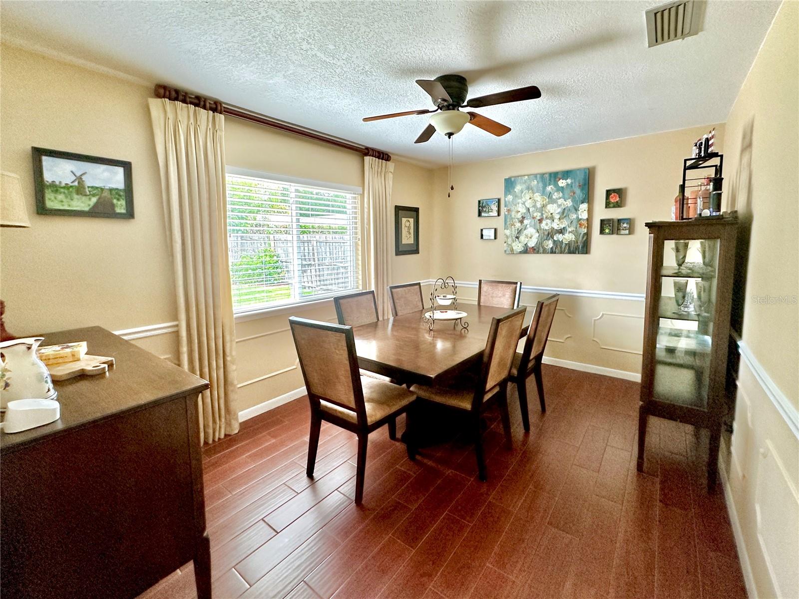 Image 35 of 66 For 460 Deerwood Avenue