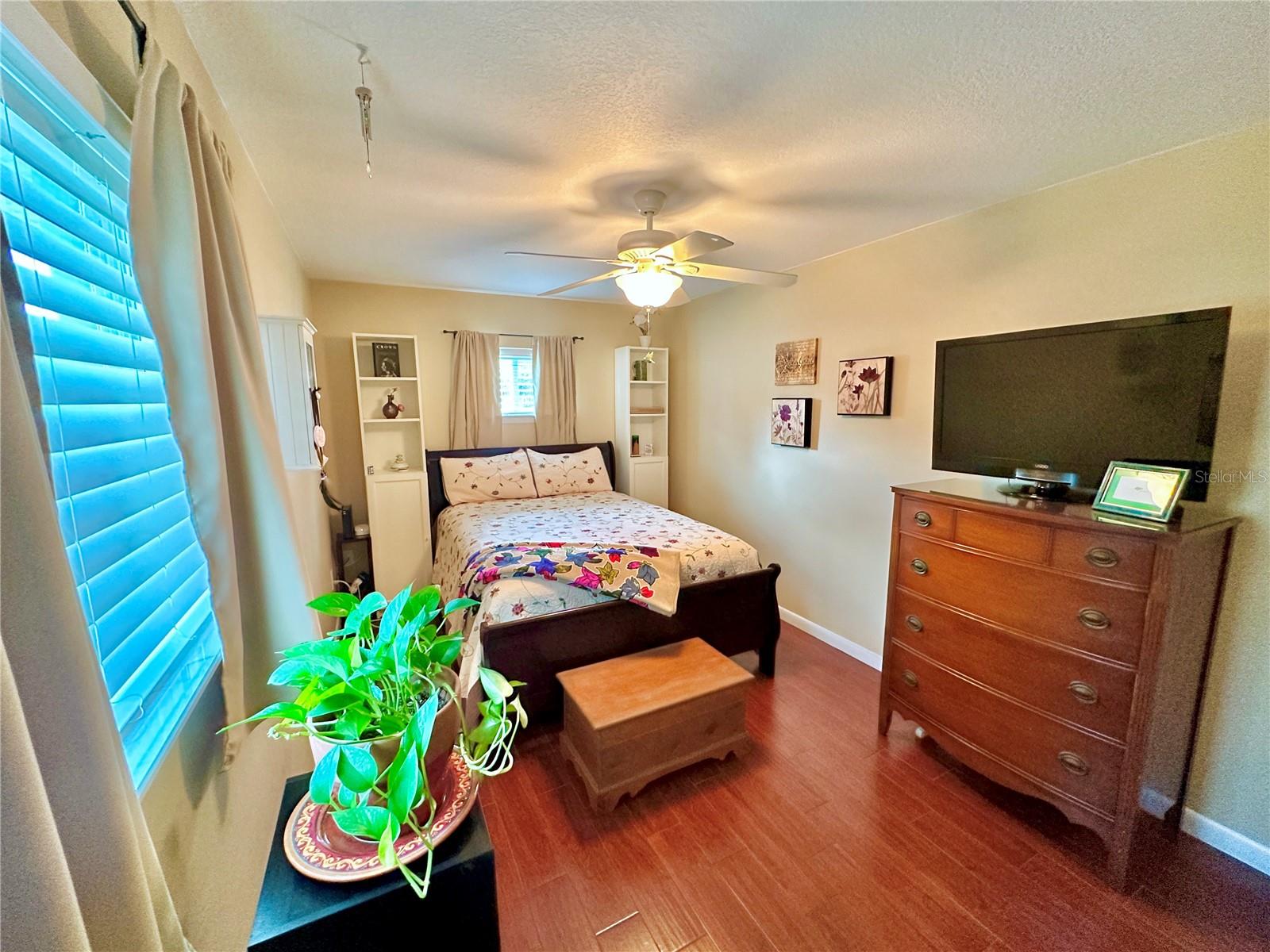 Image 48 of 66 For 460 Deerwood Avenue