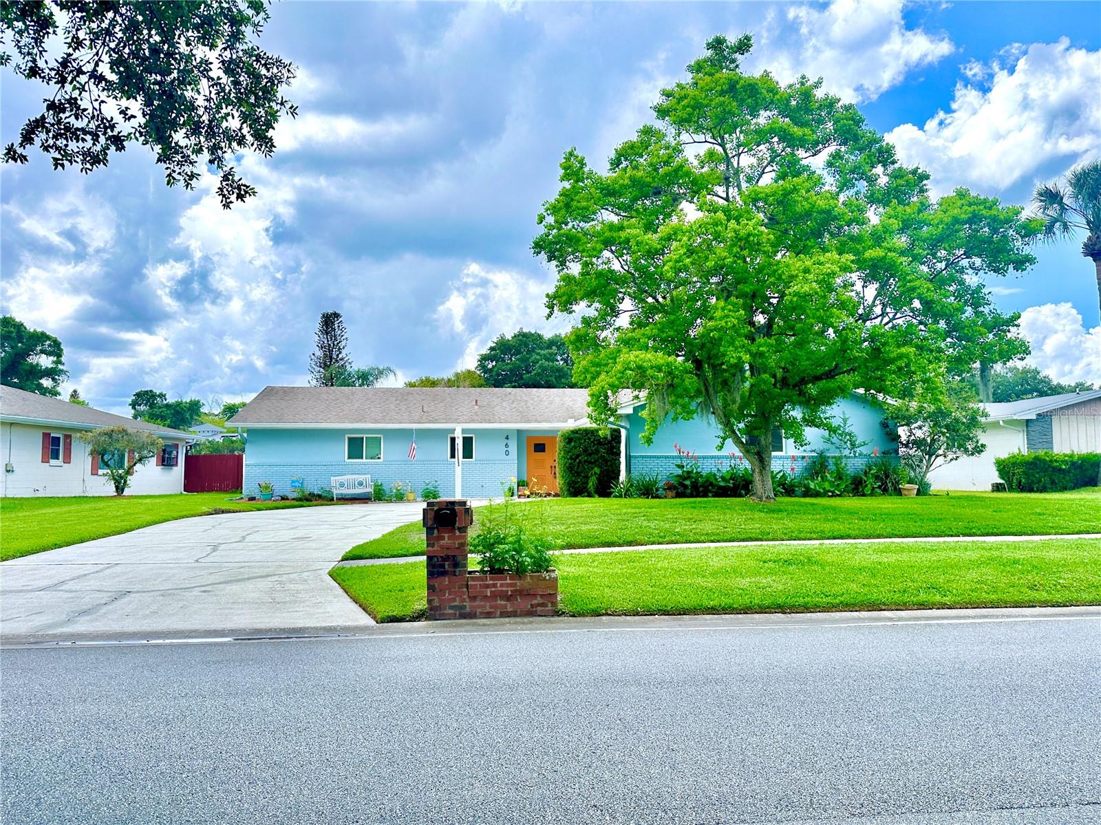 Image 7 of 66 For 460 Deerwood Avenue