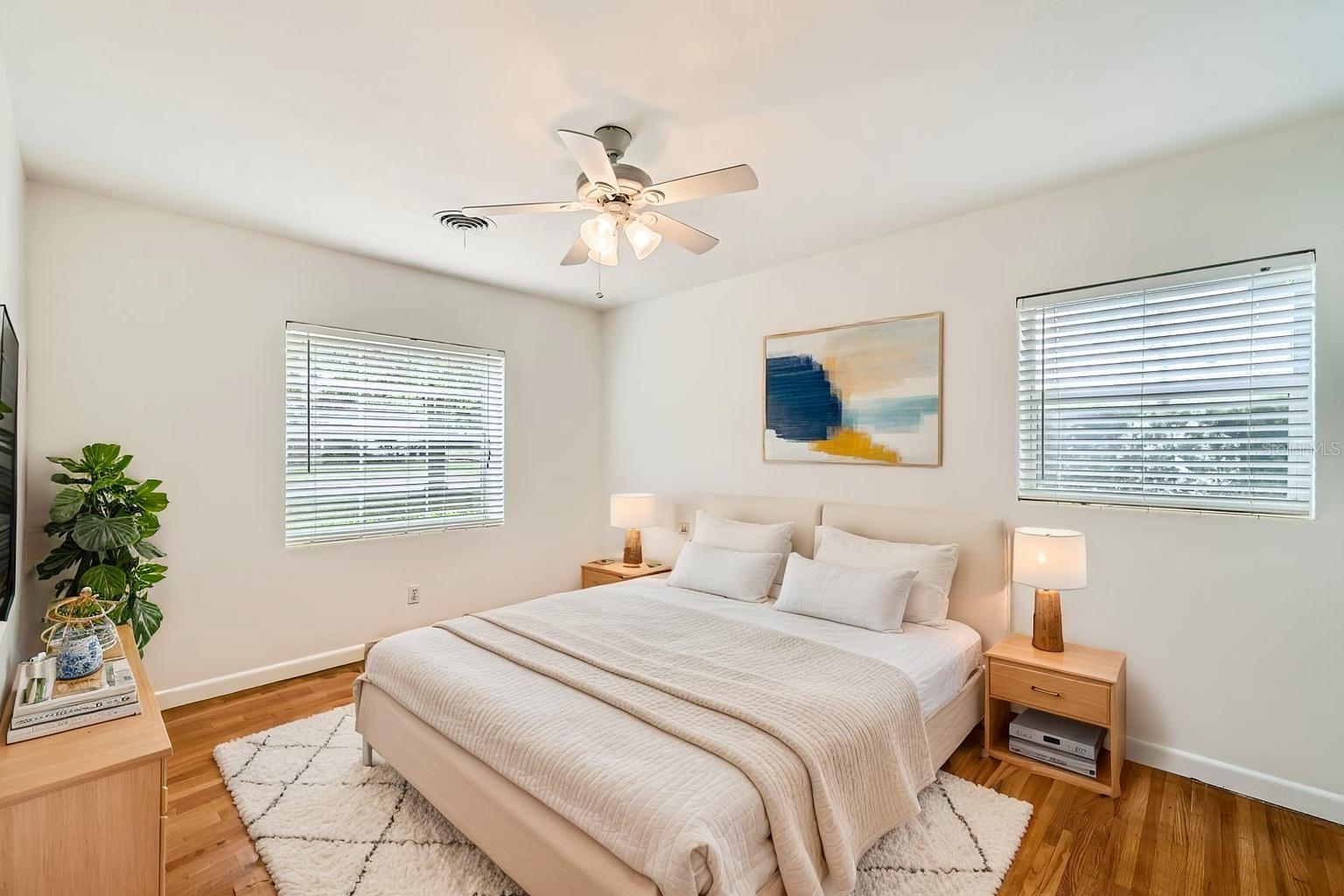 Image 9 of 22 For 425 Balmoral Road