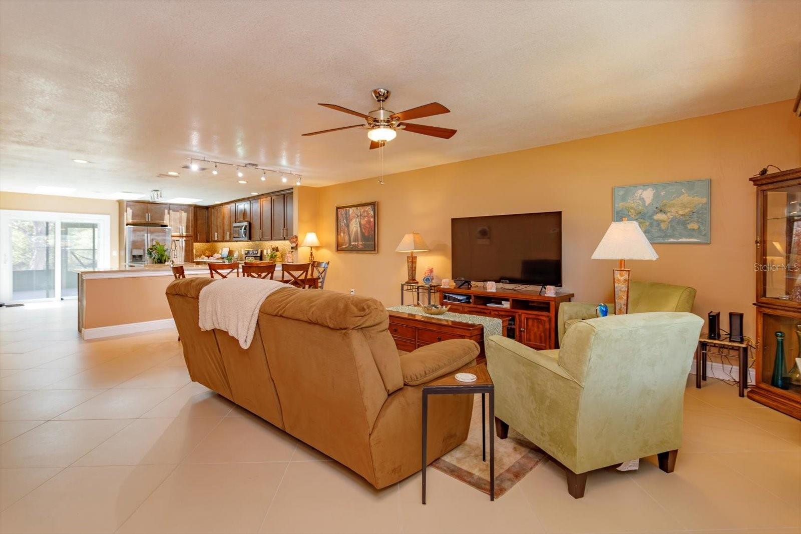 Image 5 of 28 For 2900 Wareham Court