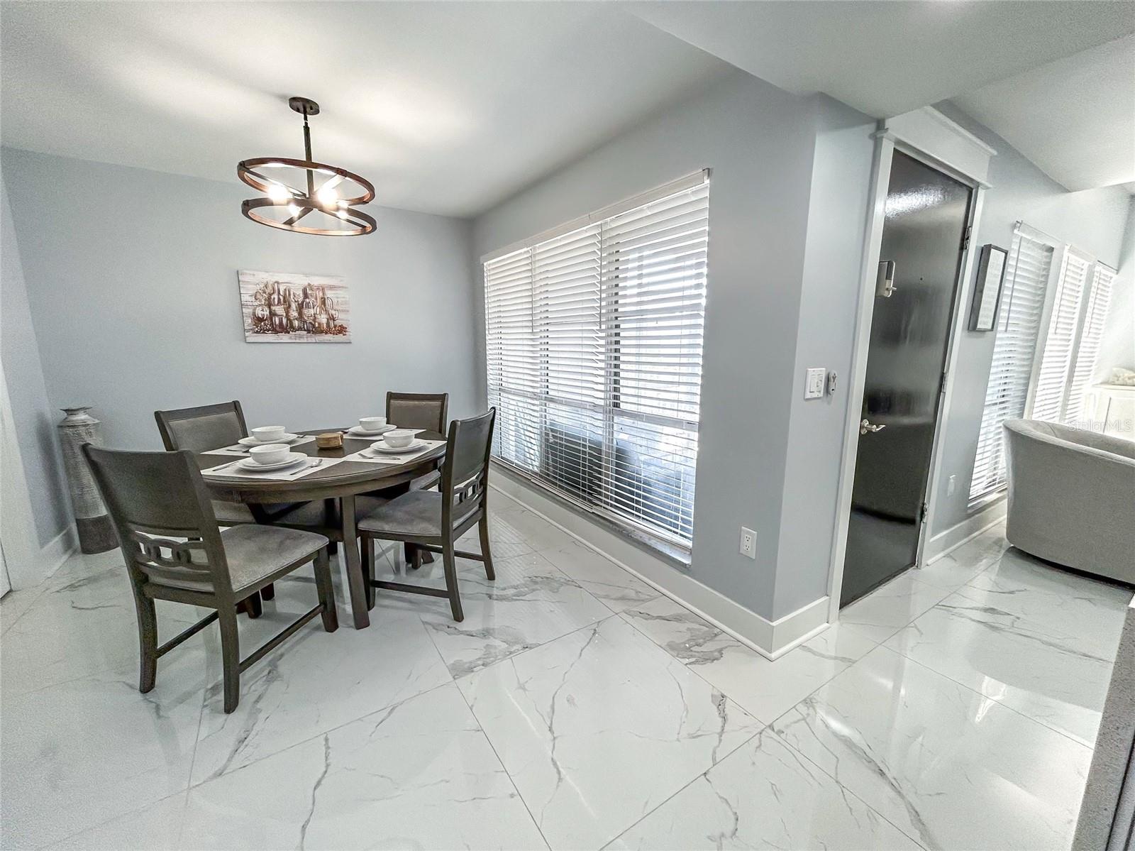 Image 5 of 25 For 315 Medallion Boulevard F