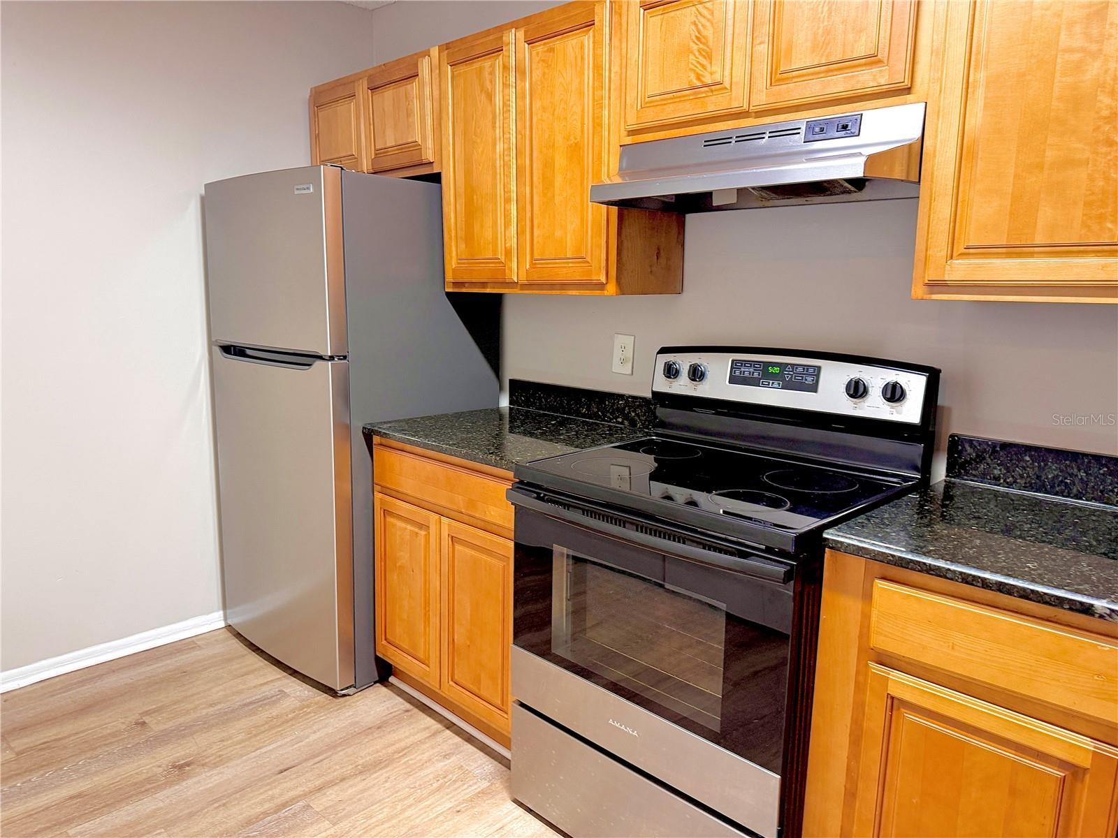 Image 2 of 9 For 644 Kenwick Circle 104